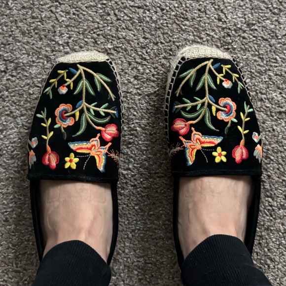 black suede Johnny Was embroidered espadrille slip-ons - Picture 2 of 6